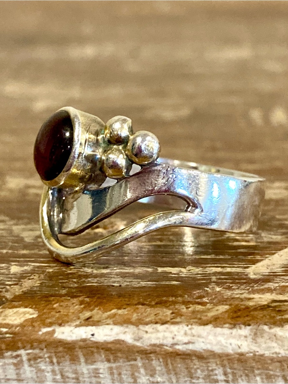 Sterling Silver & Gold‑Tone Purple Cabochon Ring • Size 8.5 • Modernist Grapes - Picture 4 of 17